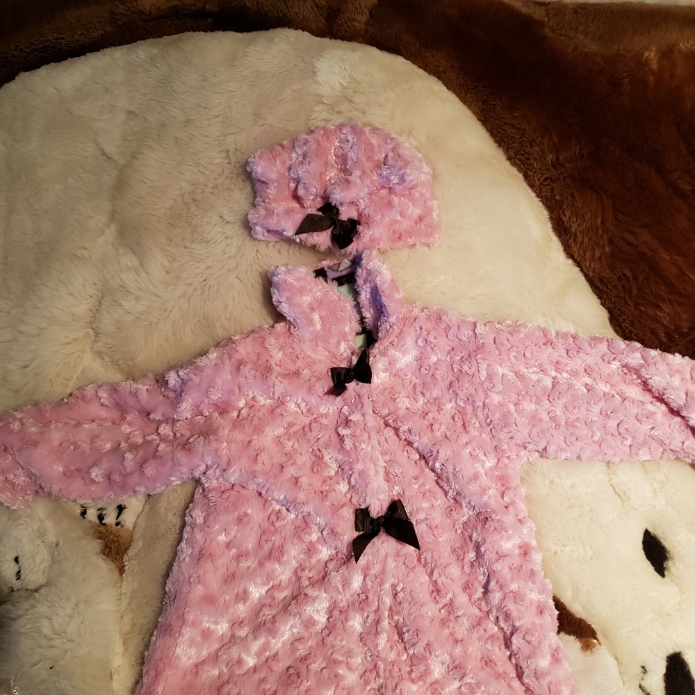 Brand New Reversible Custom Made Coat, Hat & Hand